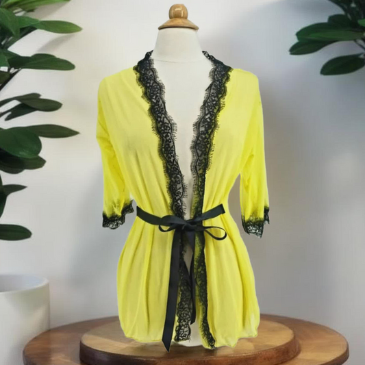 kimono amarillo semitransparente